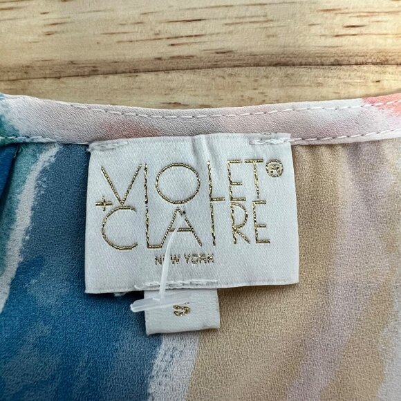 Violet & Claire Sleeveless Semi Sheer Knot Front Blouse Striped Size Small - Picture 8 of 9